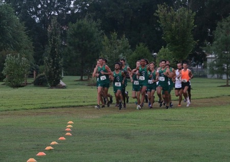 UMO leading the pack. (Photo by James Benson)